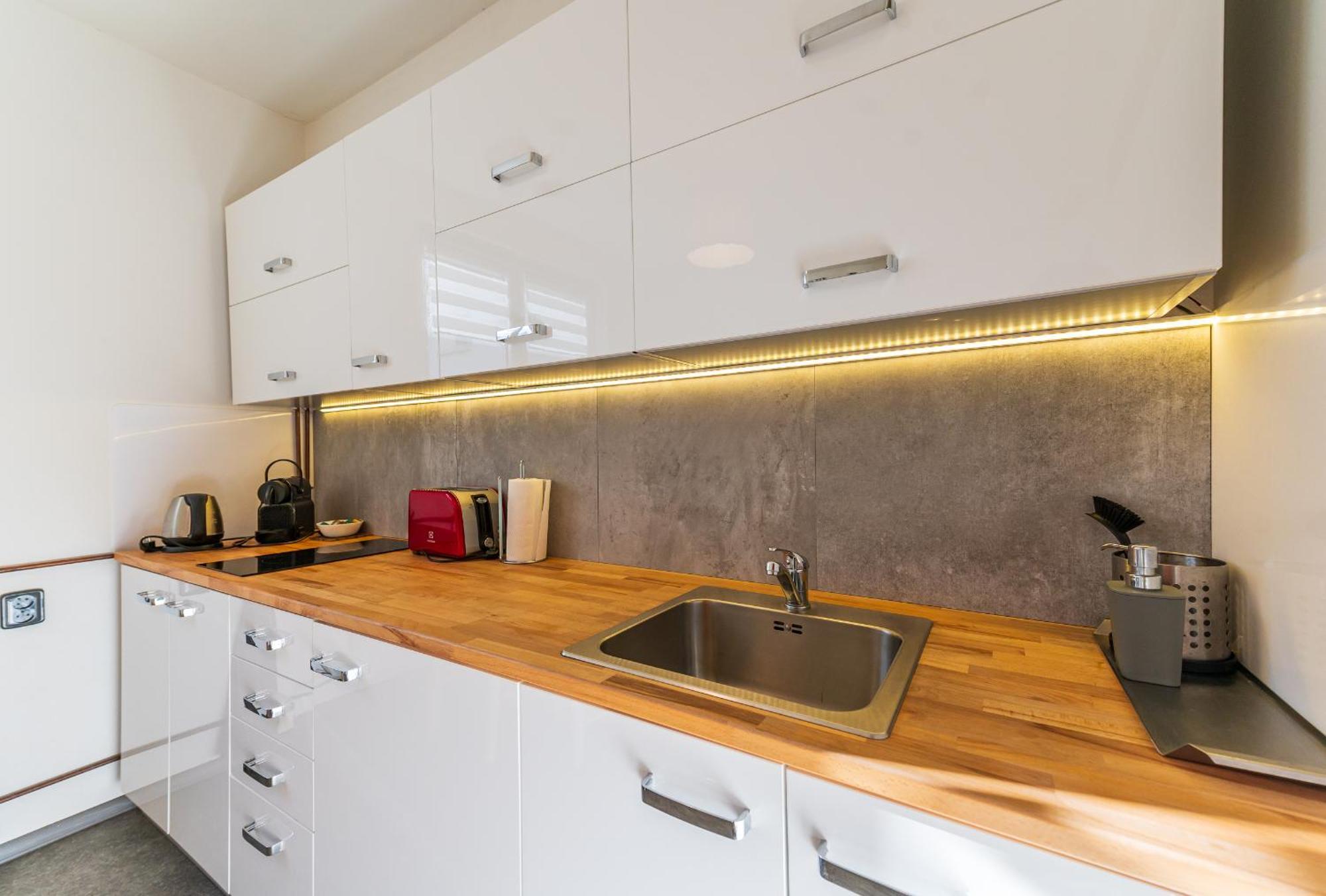 Ubytovani Na Samote - Apartman U Tesaru Komarice Екстериор снимка